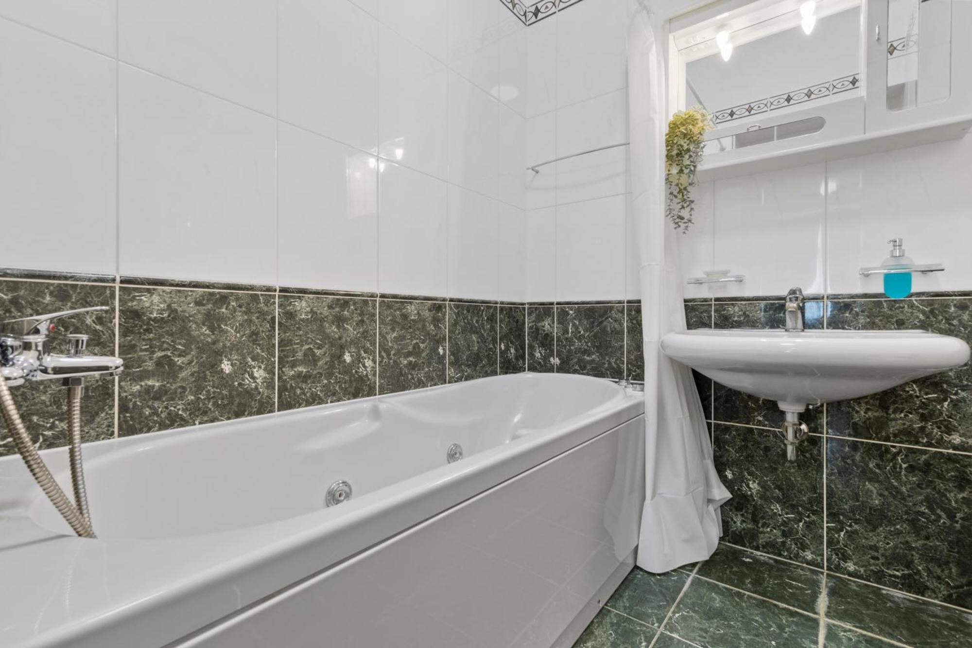 Appartement Luxe Living At Old Town Center à Bratislava Extérieur photo
